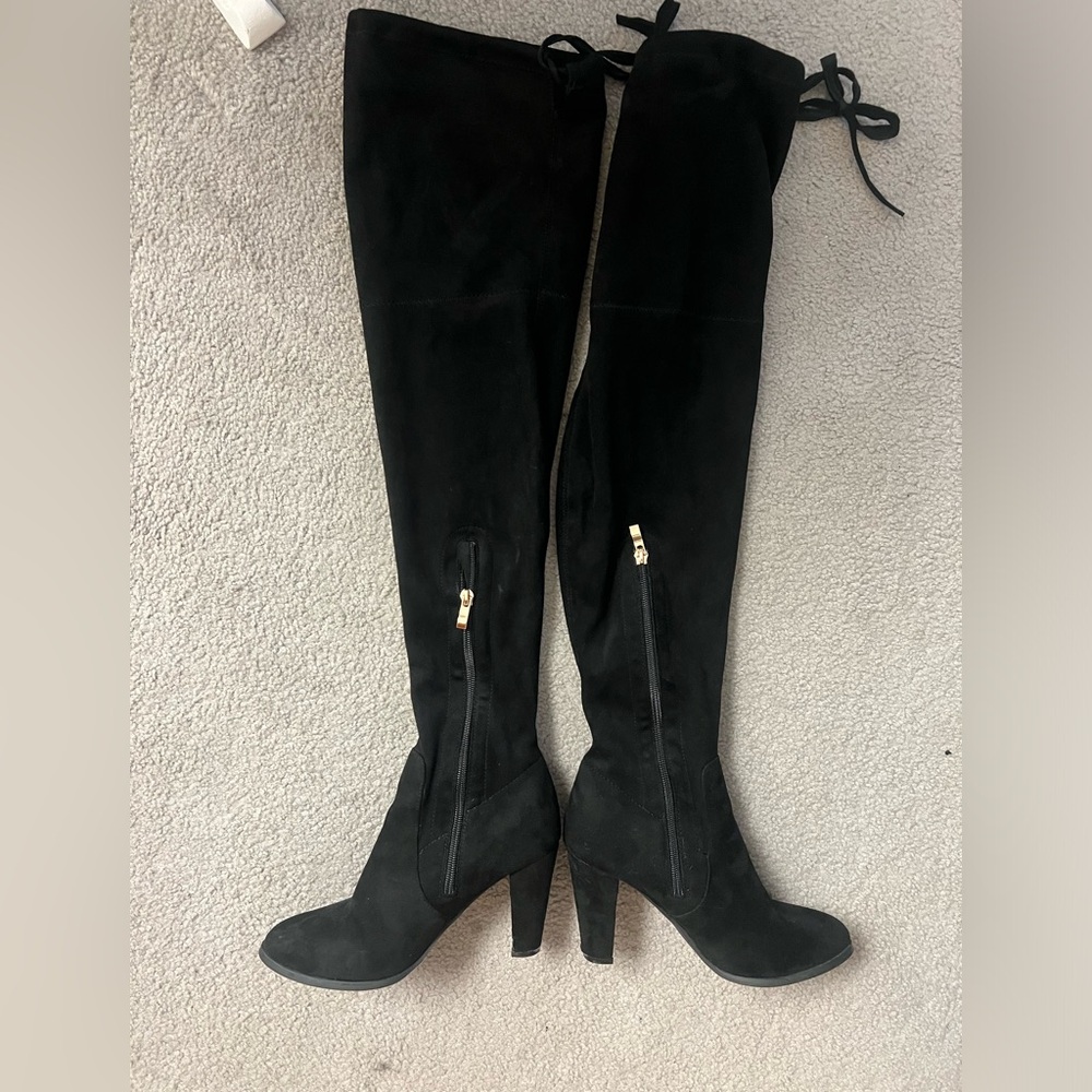 Beautifull over the knee shoes, worn only twice